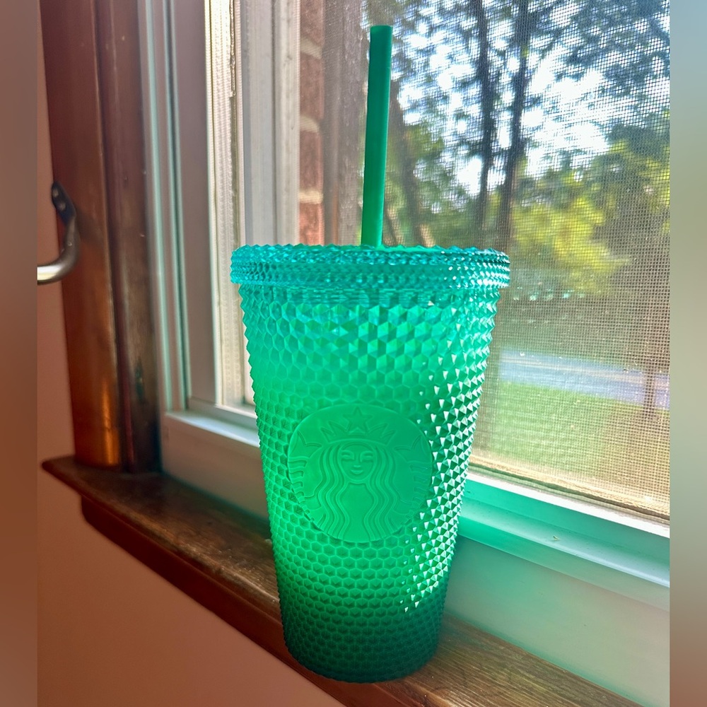 NWT 2022 Starbucks HOLIDAY Teal Waxberry Ombré Studded Grande Tumbler